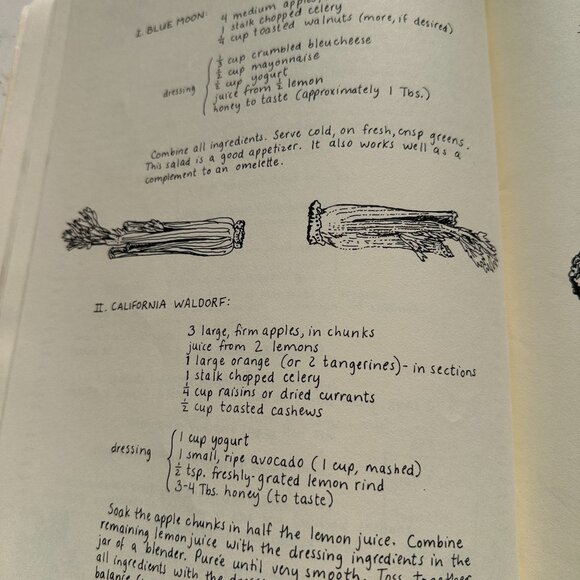 # B42 MOOSEWOOD COOKBOOK BY MOLLIE KATZEN 1977 - Picture 2 of 11